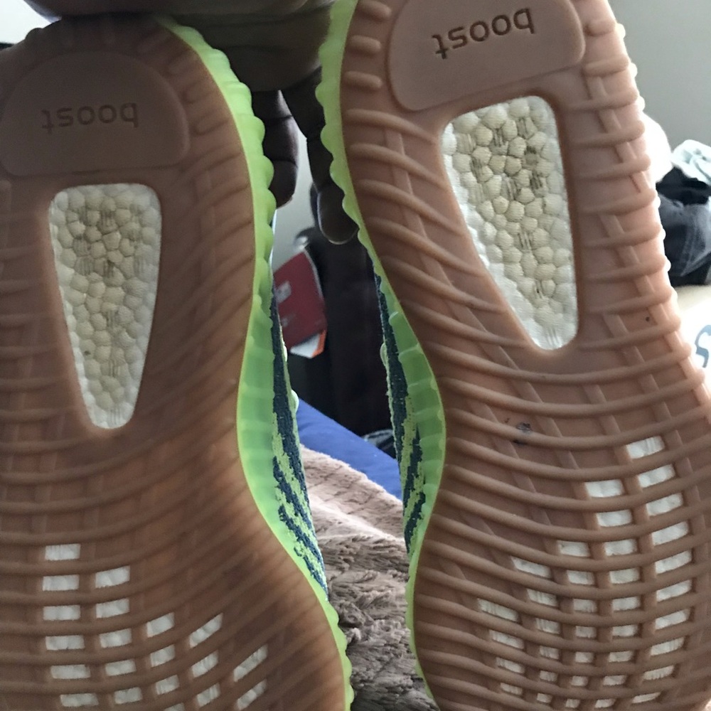 Yeezy boost 350 v2 Semi frozen yellow(Goat) - Picture 3 of 8